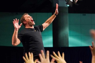 Tony Robbins bày cách hiện thực hóa mọi mục tiêu